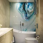 Hotel Gallery 37 Powered By Aston 5*