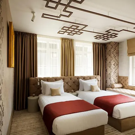 Gallery 37 Powered By Aston 5*