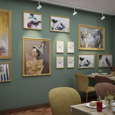 Art Boutique Gallery 37 - Superb Location In The Old Town Plovdiv