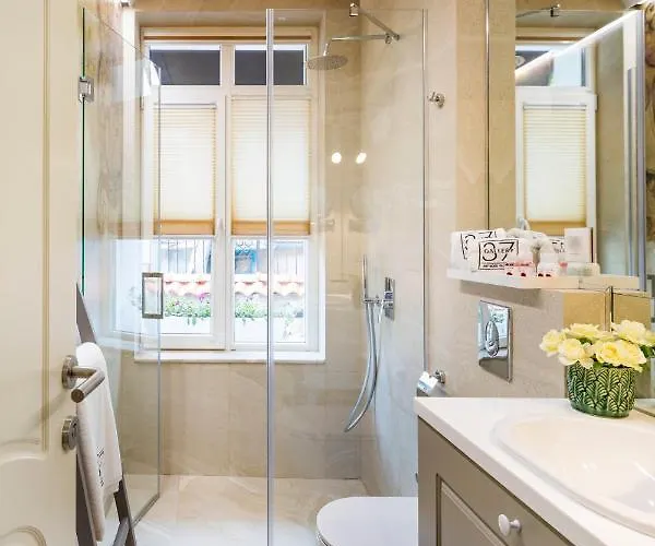 酒店 Gallery 37 Powered By Aston 5*