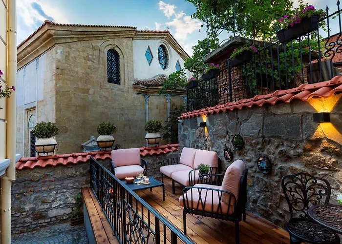 Gallery 37 Powered By Aston