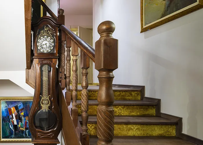 Gallery 37 Powered By Aston 酒店