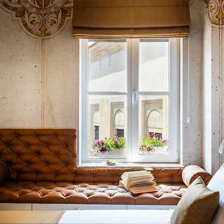 Art Boutique Gallery 37 - Superb Location In The Old Town Готель