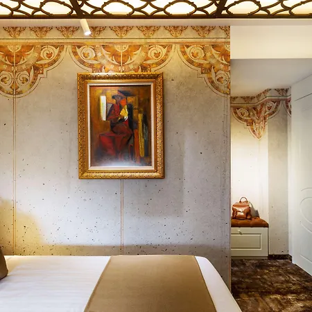 Art Boutique Gallery 37 - Superb Location In The Old Town Hotel Plovdiv