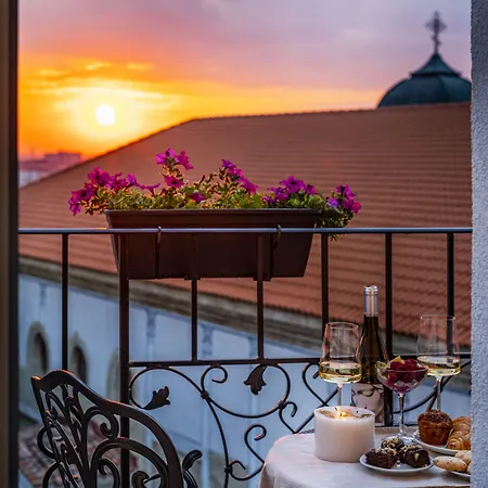 Art Boutique Gallery 37 - Superb Location In The Old Town 5* Пловдив