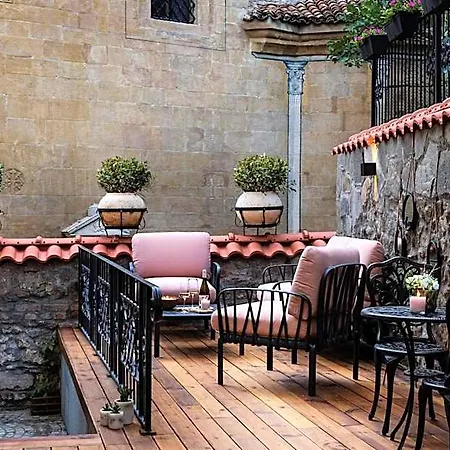 Hotel Art Boutique Gallery 37 - Superb Location In The Old Town