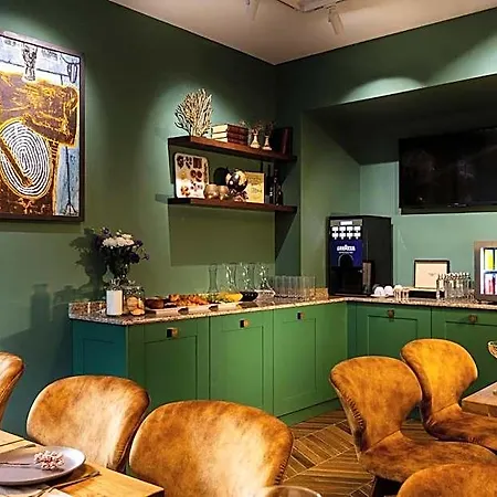 Hotel Art Boutique Gallery 37 - Superb Location In The Old Town