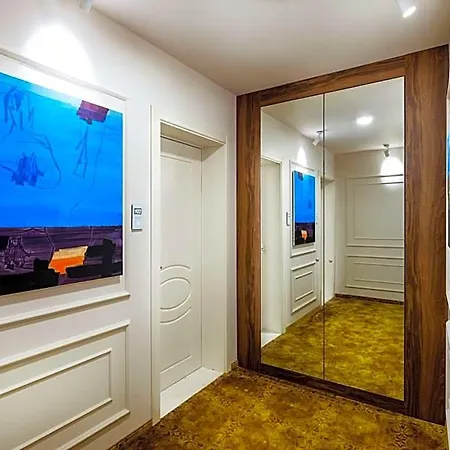 Hotel Art Boutique Gallery 37 - Superb Location In The Old Town