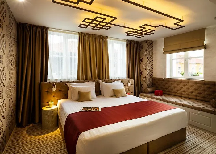 Gallery 37 Powered By Aston Hotel